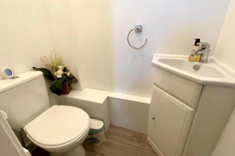 2 PIECE CLOAKROOM