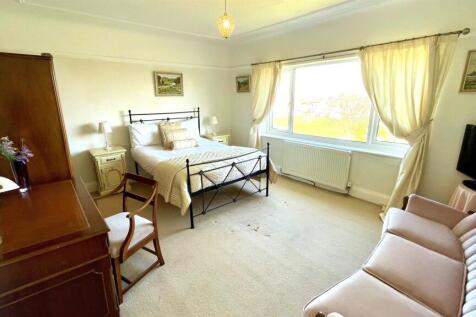 BEDROOM 2 - (to rear)