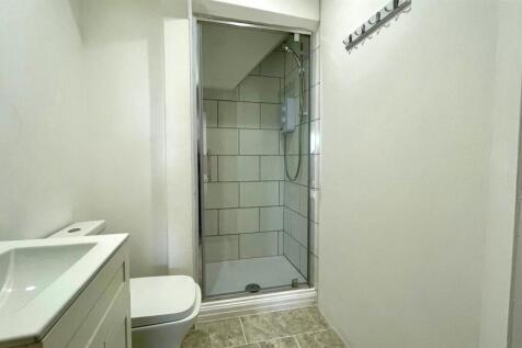 SEPARATE 3 PIECE SHOWER