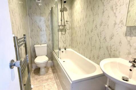 ENSUITE 3 PIECE BATHROOM