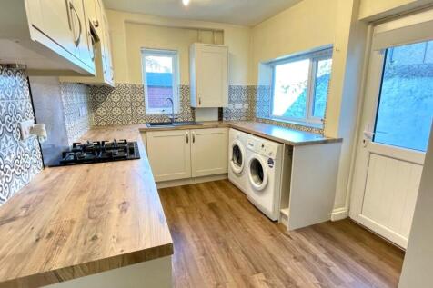 DOUBLE ASPECT KITCHEN