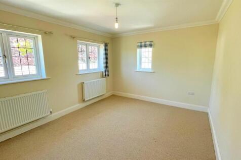 DOUBLE ASPECT BEDROOM 3