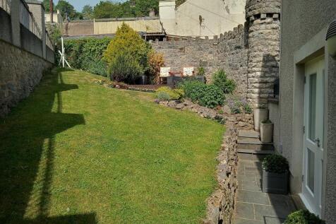 bodlondeb 16 garden.jpg
