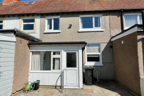 PAVED REAR GARDEN