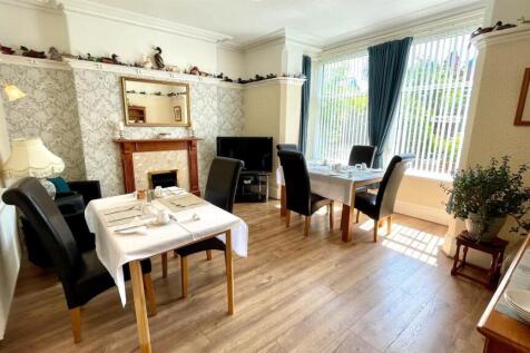 GUEST DINING ROOM 2