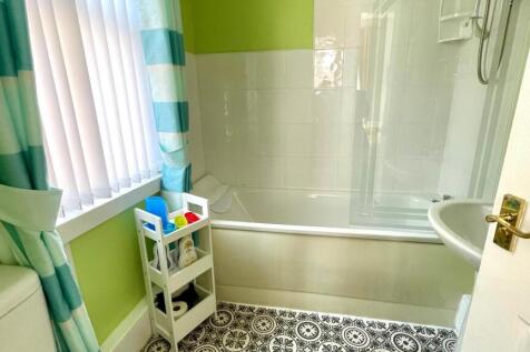 EN-SUITE 2