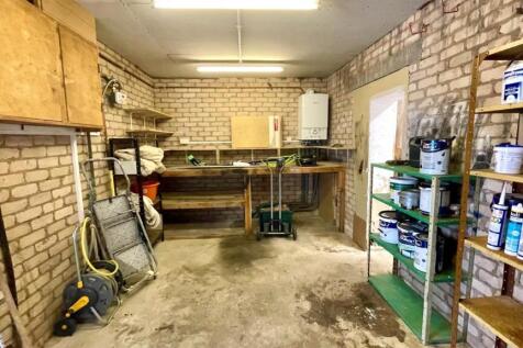 INTEGRATED SINGLE CAR GARAGE