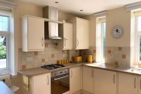 DOUBLE ASPECT KITCHEN