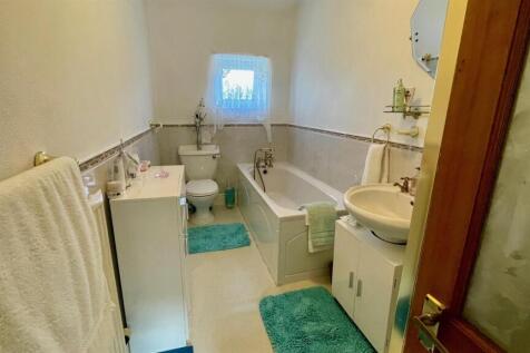 4 PIECE BATHROOM