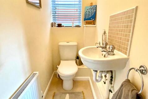 2 PIECE CLOAKROOM