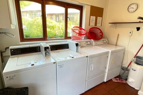 RESIDENTS LAUNDRY FACILITIES
