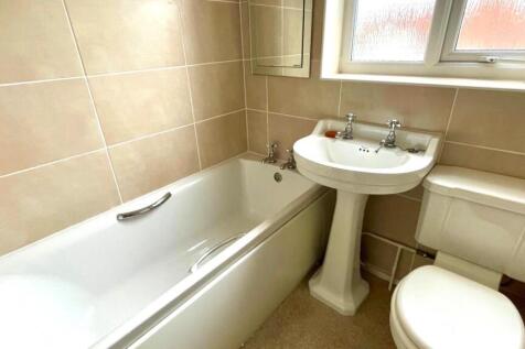 TILED 3 PIECE BATHROOM