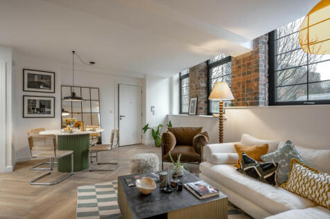 Lockside_ShowFlat...
