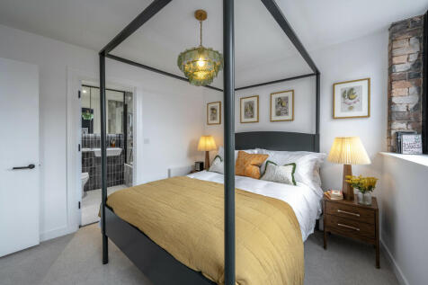 Lockside_ShowFlat...