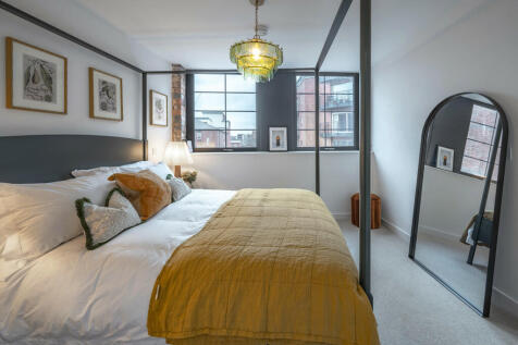 Lockside_ShowFlat...