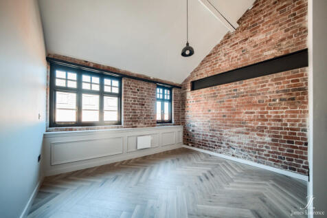 XT5A4625-HDR(3)