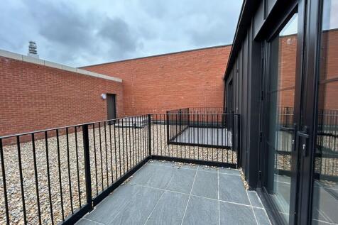 WhatsApp Image 20...