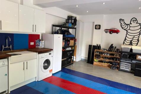 Garage internal picture.jpg