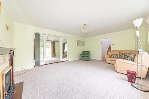 3 Old Wokingham Road (9).jpg
