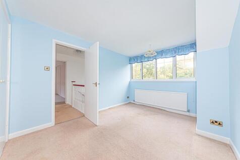 3 Old Wokingham Road (16).jpg