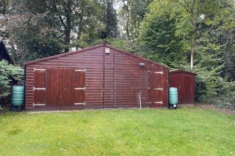 Shed.jpg