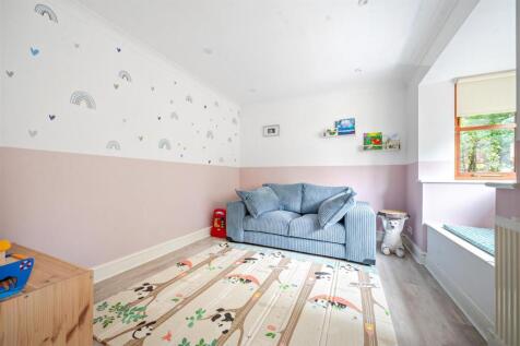 1296401-23-683ee1156cb1b.jpg