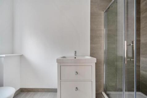 1374791-23-691dc63635830-ARW .jpg