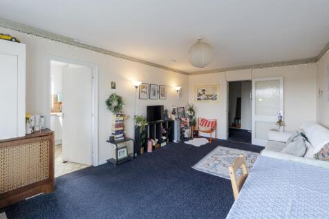 Flat 78, Cunliffe Close-06768