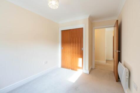 64 Elizabeth Jennings Way-04154