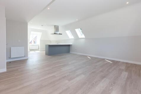 Large kitchen living area 