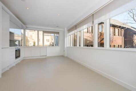 Kitchen living area 
