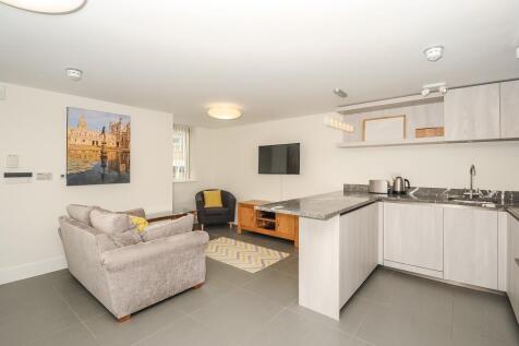 Open plan kitchen living 