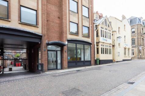 205 52 New Inn Hall St LOW-11