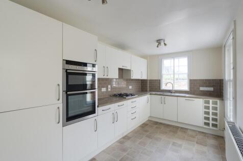77 Woodstock Road-05509