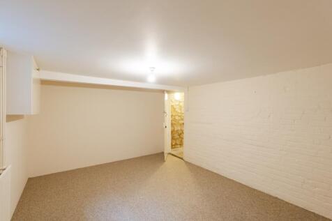 77 Woodstock Road-05532