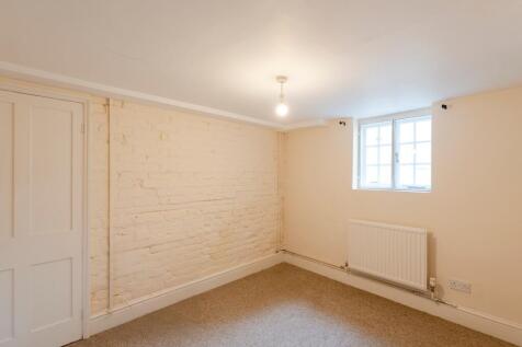 77 Woodstock Road-05551