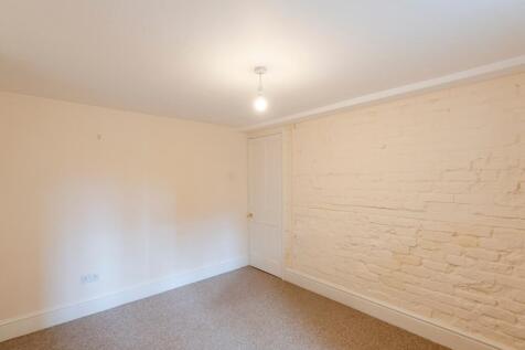 77 Woodstock Road-05558