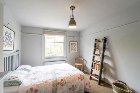 24 Lonsdale Road-04670