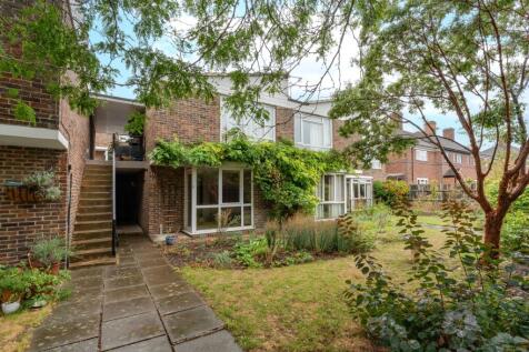 Flat 3 Quadrangle House-05053