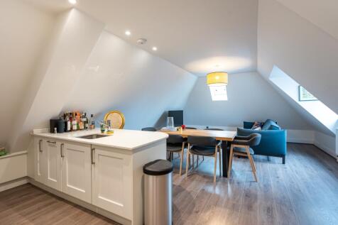 Kitchen living area 