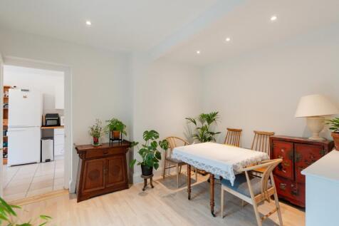 11 Churchill Place-08862