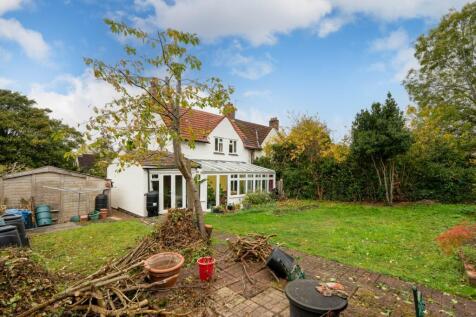 11 Churchill Place--3