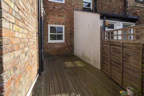 24 Cripley Road-03059