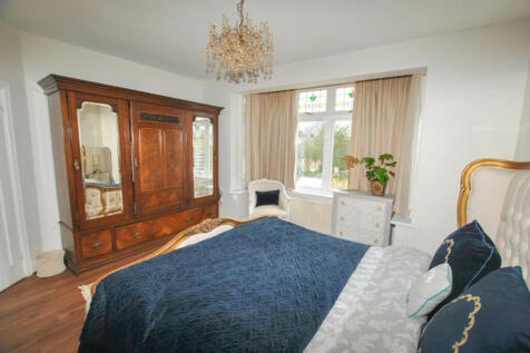 Principal bedroom