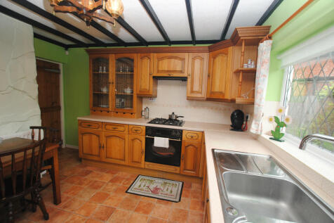 Kitchen 2_edited