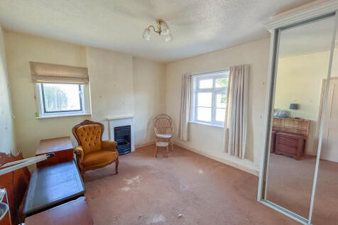 bedroom 1-1