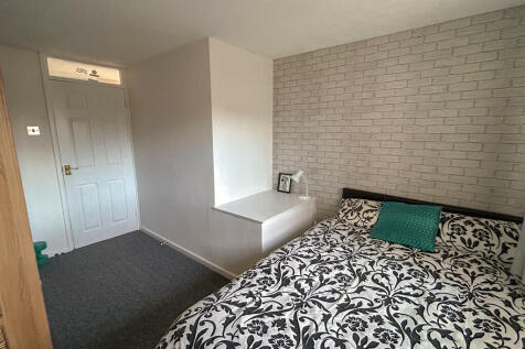bedroom 2-1