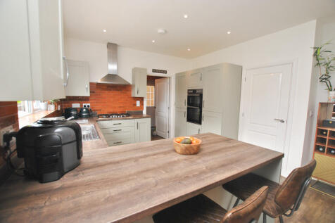 Kitchen_edited