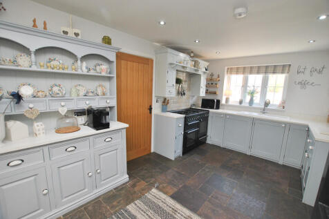 Kitchen2_edited