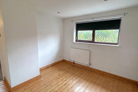 bedroom 2-1